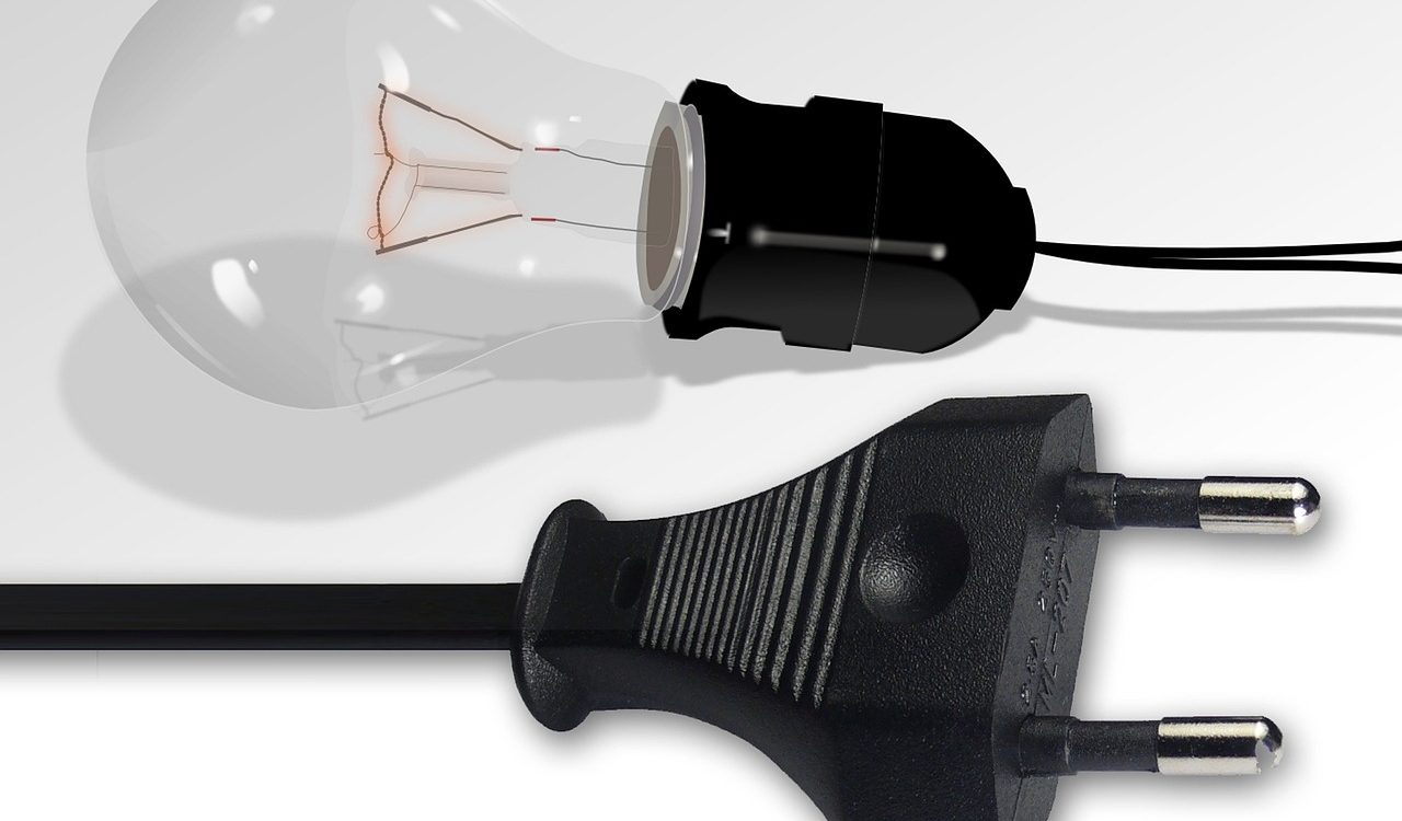 家用LED燈管T5、T8差別在哪？功能與選購技巧大解析！