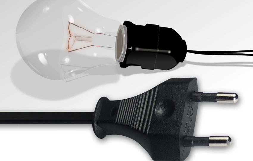家用LED燈管T5、T8差別在哪？功能與選購技巧大解析！