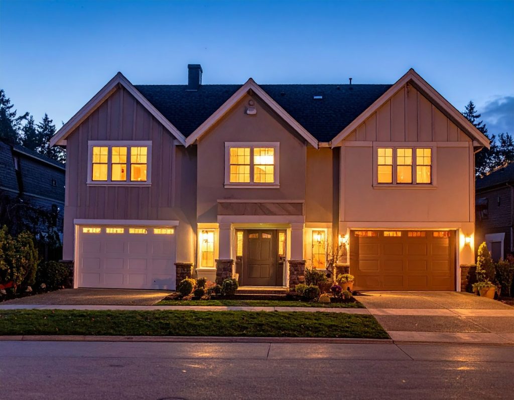 白天仍打開燈的房屋